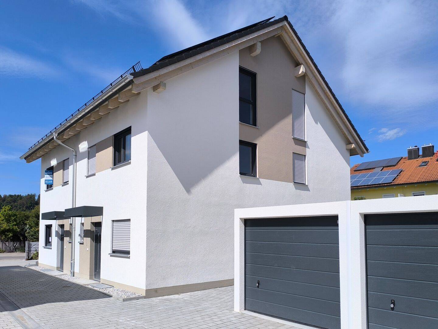 Stilvoll und modern: Neubau-DHH mit 5 Zimmern in Wolfratshausen, 82515 Wolfratshausen