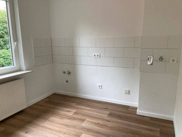 Erstbezug nach Sanierung – helle 3-Zimmer-Wohnung im 1. OG, 26954 Nordenham