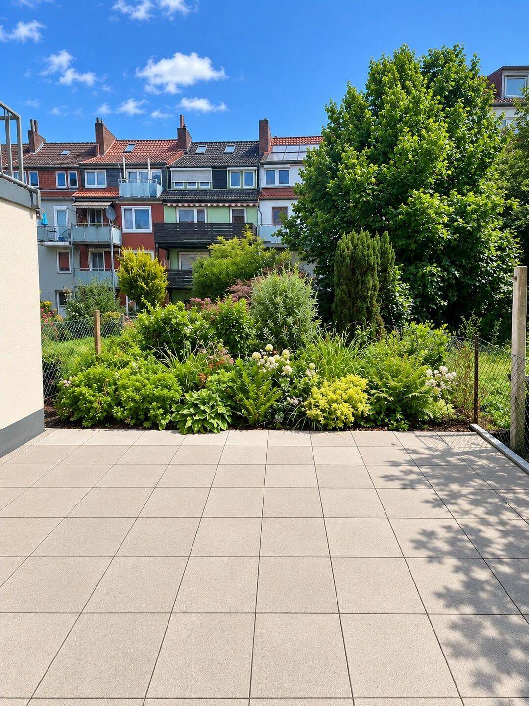 Charmante 2-Zimmer-Wohnung mit Balkon & Gemeinschaftsterrasse in begehrter Lage von Findorff, 28215 Bremen (Bahnhofsvorstadt Findorff-Bürgerweide Regensburger Straße Weidedamm)