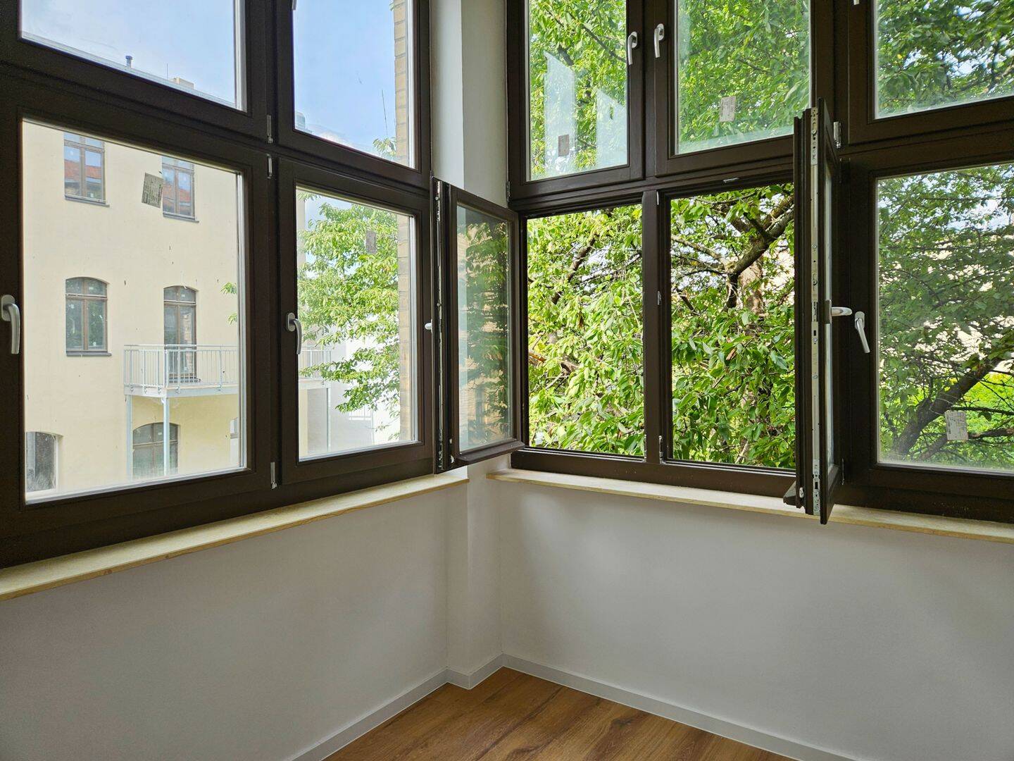 Mit Video: Besonderer Wohngenuss mit Masterbad, gemütlichem Erker und Balkon, 6108 Halle (Saale) (Altstadt Giebichenstein Innenstadt Paulusviertel Saaleaue)