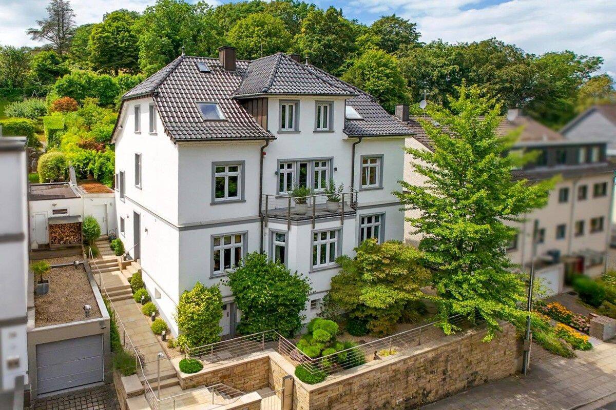 Highlight in Heidhausen / Werden! Umwerfend saniertes EFH (A+) der Extraklasse anno 1910, 45239 Essen (Bredeney Fischlaken Heidhausen Schuir Werden)