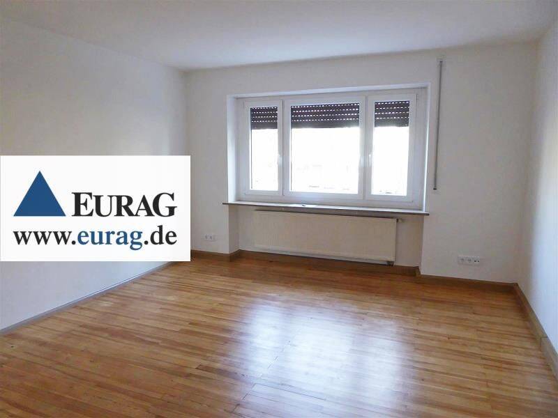 N-Lichtenhof: Charmante 2-Zi-Whg., (1.OG), Holzdielen, Balkon, 90459 Nürnberg