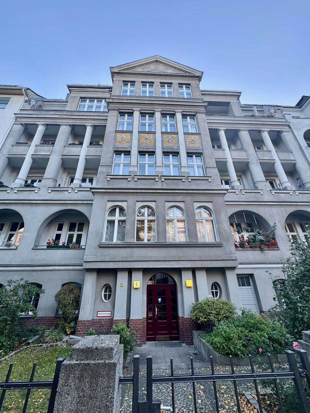 geniale Wohnung mit Balkon und Terrasse in guter Lage, 12203 Berlin (Steglitz-Zehlendorf Lichterfelde)