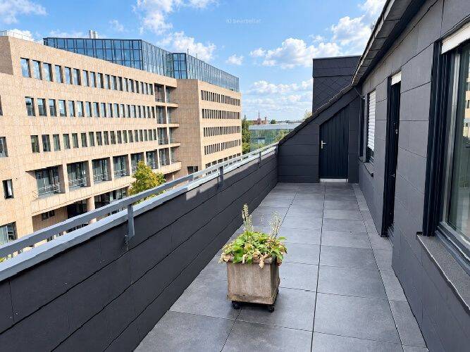 Großzügige 4-Zimmer-Wohnung mit zwei Terrassen und viel Tageslicht Mönchengladbach-Zentrum, 41061 Mönchengladbach (Eicken Stadtmitte Waldhausen)