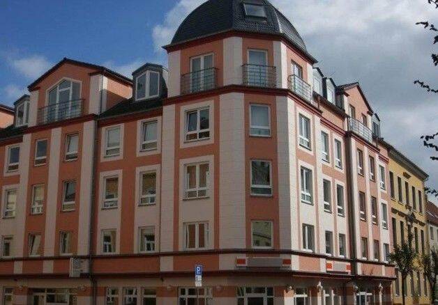TOP GEPFLEGTE 2-Zi Wohnung mit großem BALKON und Aufzug, 8056 Zwickau