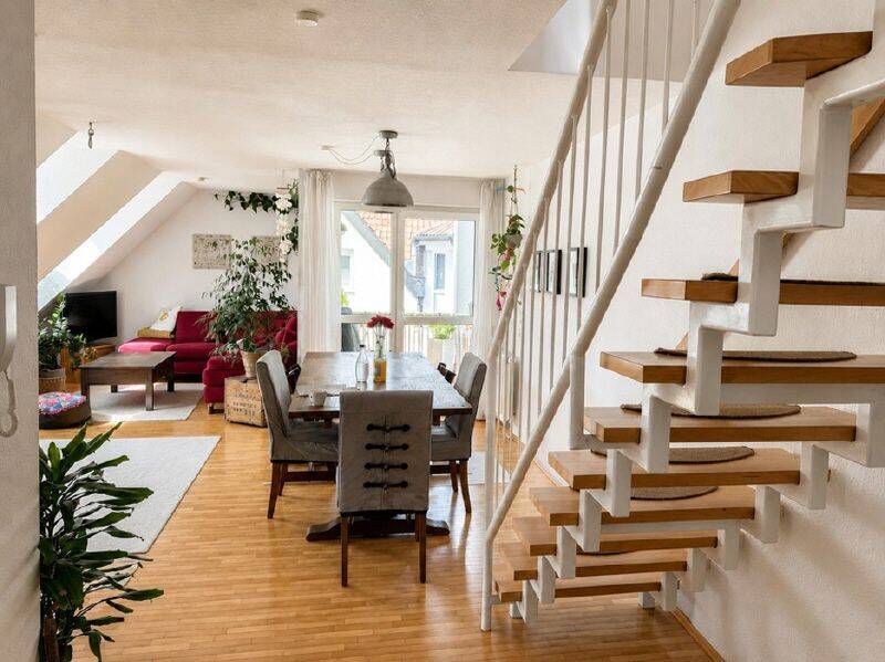AUSSERGEWÖHNLICHE 5-1/2 ZI. DG-MAISONETTEWHG. MIT CA. 40 M² DACHTERRASSE, 88212 Ravensburg