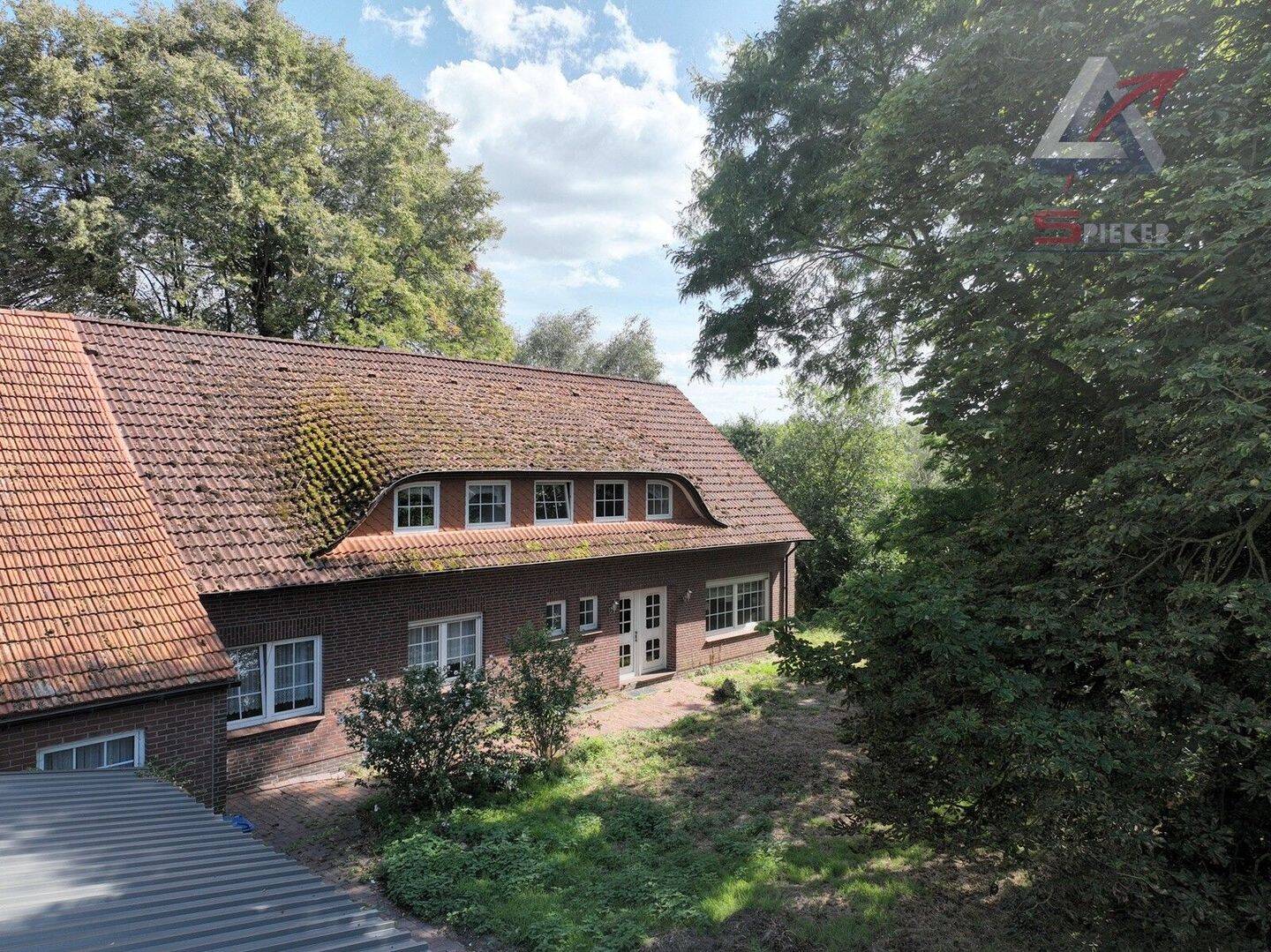 Resthof mit 11 Hektar landwirtschaftliche Fläche, 26655 Westerstede