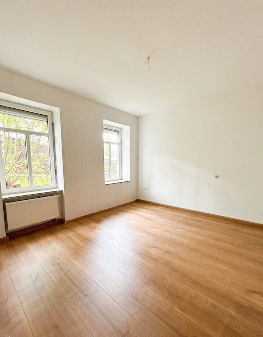 Geräumige Erdgeschosswohnung mit viel Platz, 7973 Greiz