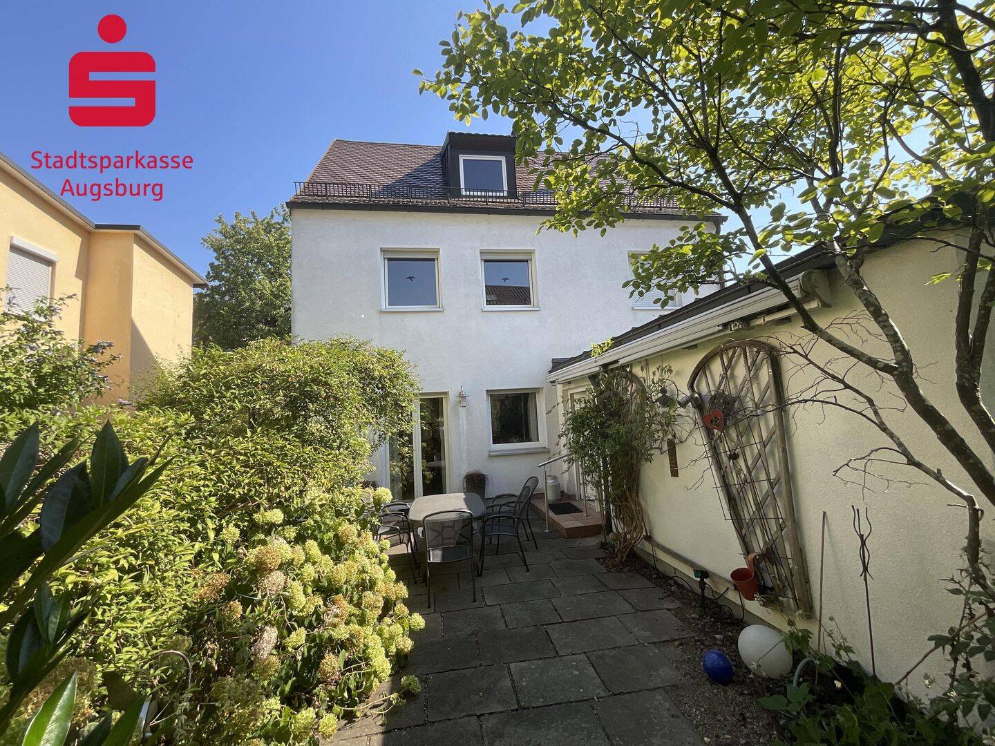 gepflegtes Einfamilienhaus in ruhiger Lage, 86165 Augsburg (Lechhausen)