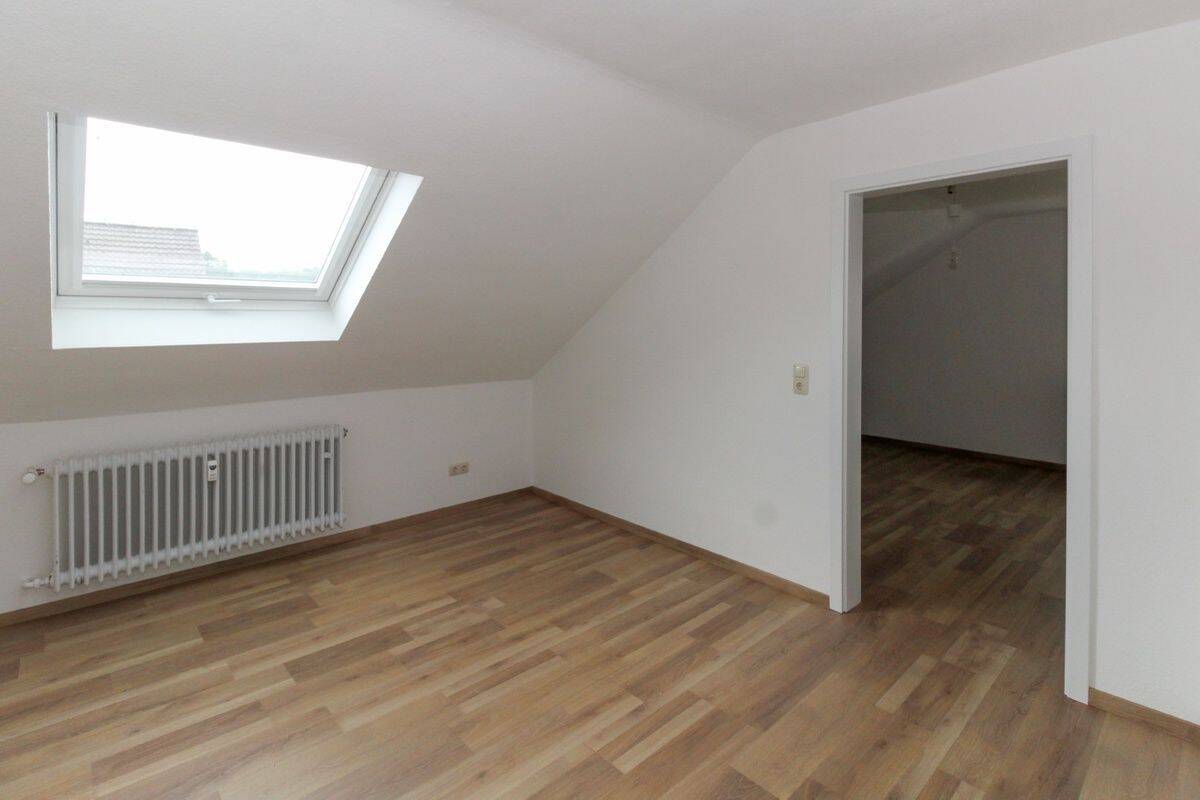 Helle und großzügige 4-Zimmer-Wohnung in attraktiver Lage von Fulda-Maberzell, 36041 Fulda