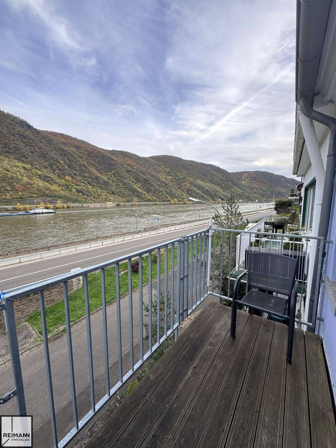 Familienfreundliches Wohnhaus mit viel Platz, Rheinblick & modernem Ausbau, 56154 Boppard