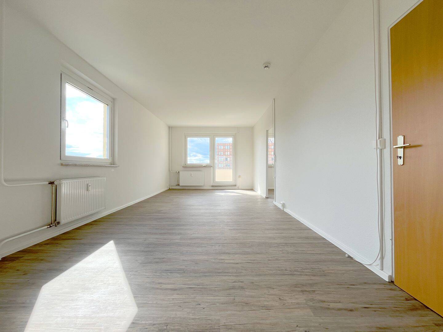 Helle, renovierte Familienwohnung – EBK auf Wunsch!, 8058 Zwickau