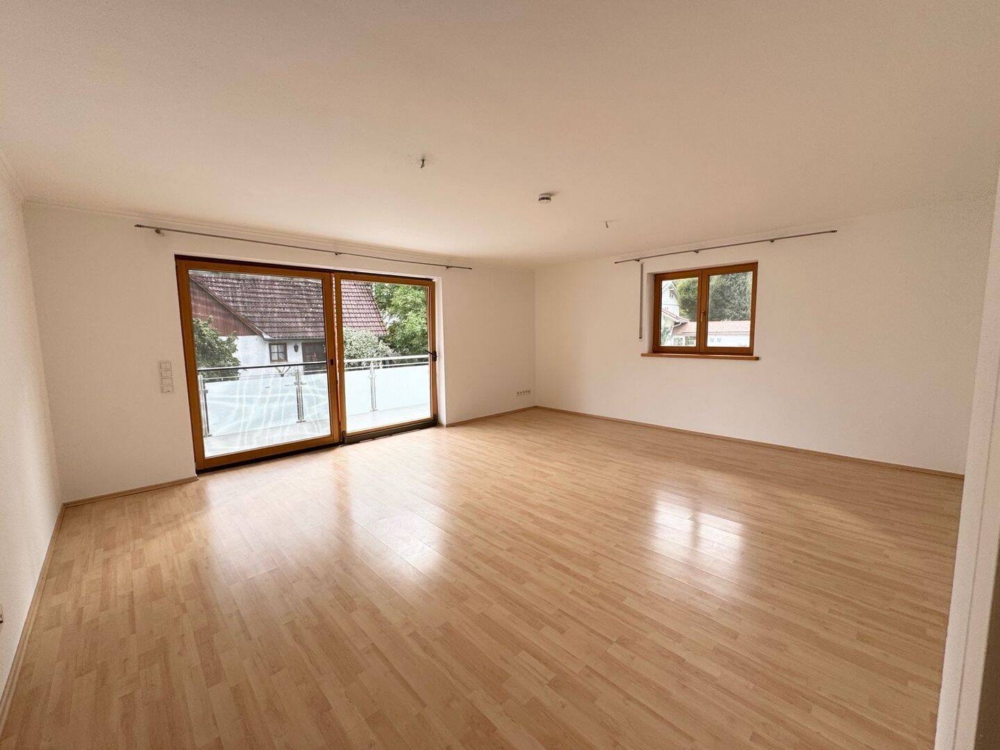 Energetisch zukunftssicher wohnen wie im Haus – exklusive 4,5-Zimmer-Wohnung mit PV & Wärmepumpe, 85614 Kirchseeon