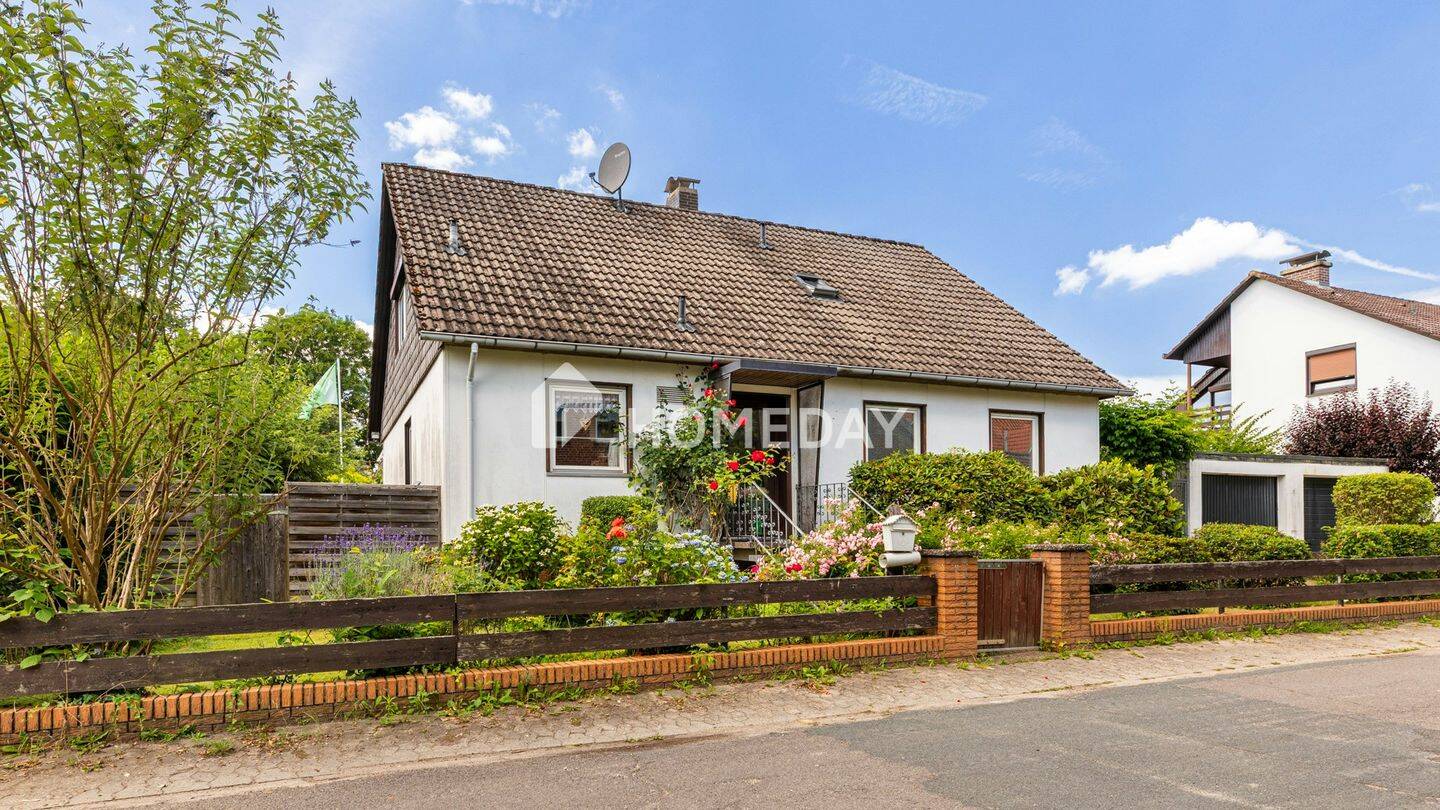 Viel Platz für die ganze Familie – Einfamilienhaus mit Einliegerwohnung auf großzügigem Grundstück, 30900 Wedemark