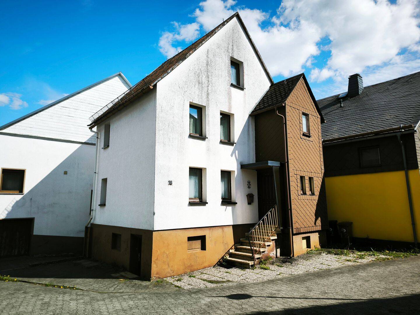 Neuer Preis!! Kleines Einfamilienhaus im Ortskern von Mengerskirchen, 35794 Mengerskirchen