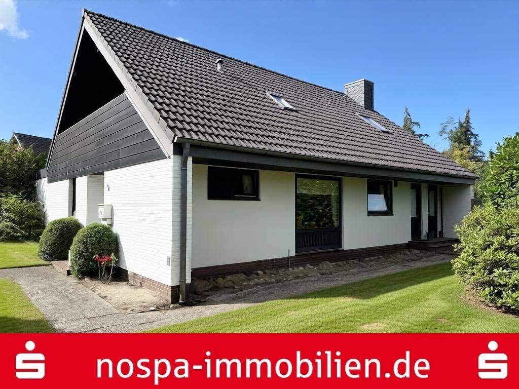 Einfamilienhaus mit Garage und weitläufigem Garten, 25860 Horstedt
