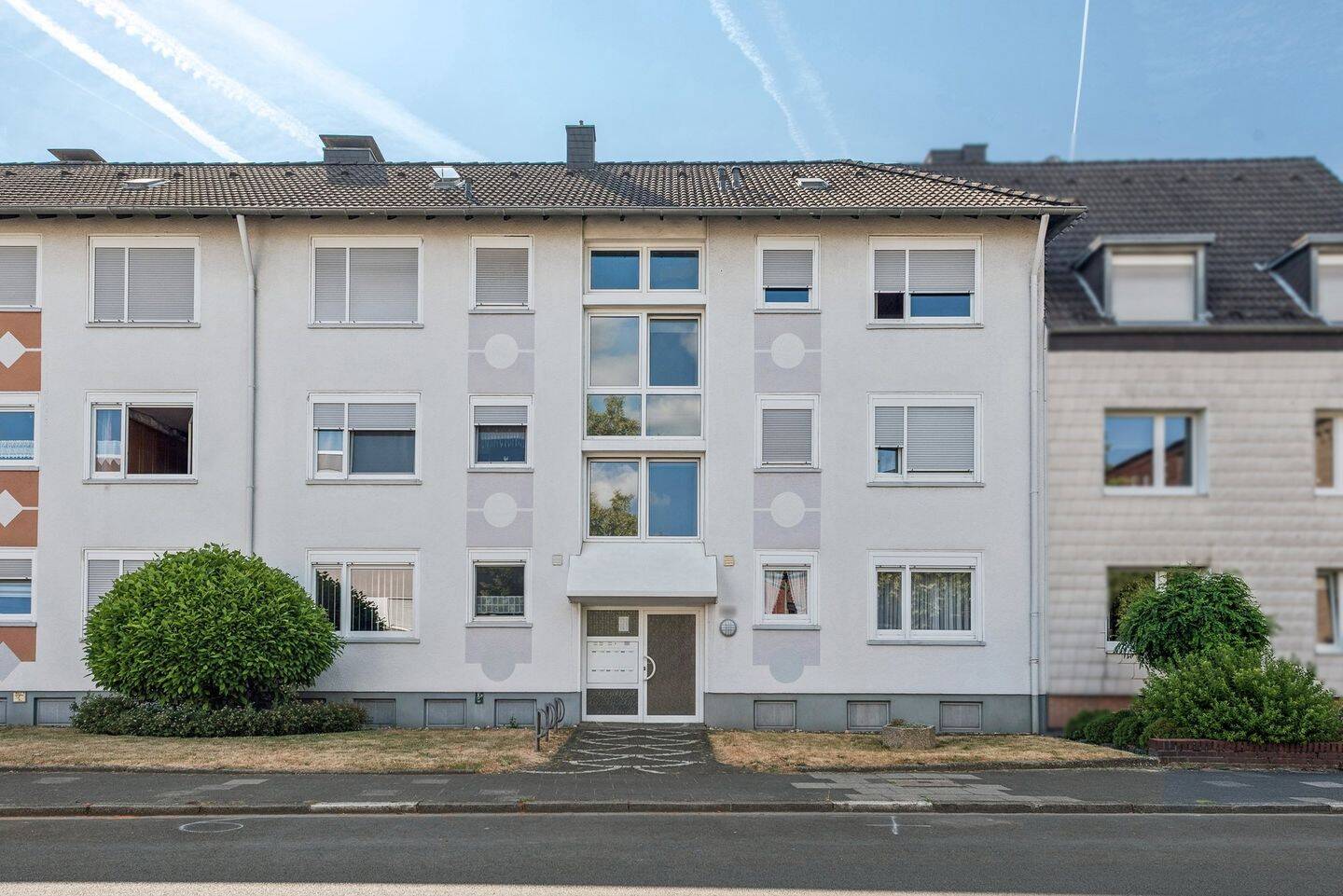 3-Zimmer-Wohnung mit Loggia und Garage – bezugsfrei in Leverkusen-Bürrig, 51371 Leverkusen (Bürrig Hitdorf Rheindorf)