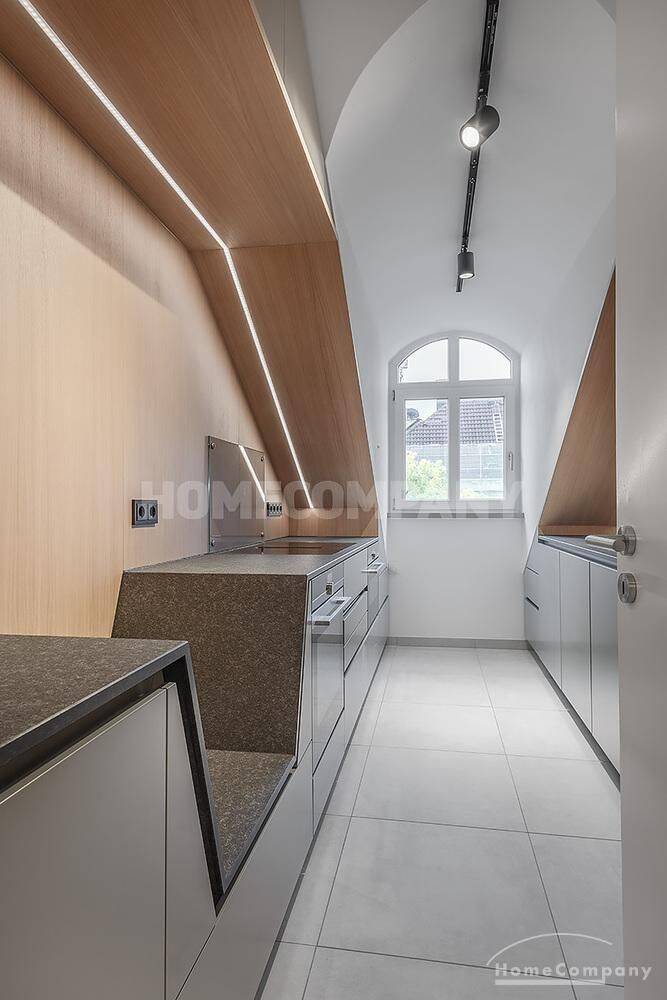 Atemberaubende 3-Zimmer-Wohnung mit Loggia in Neuhausen, teilmöbliert, 80636 München (Maxvorstadt Neuhausen-Nymphenburg)