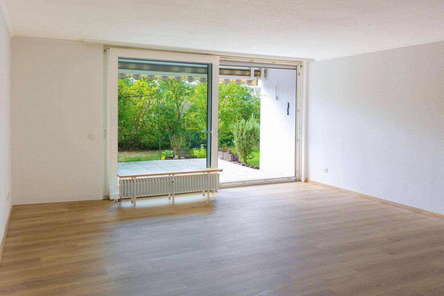 Schöne 4-Zimmerwohnung mit neuer Küche und Terrasse – Erstbezug nach Sanierung, 67227 Frankenthal (Pfalz)
