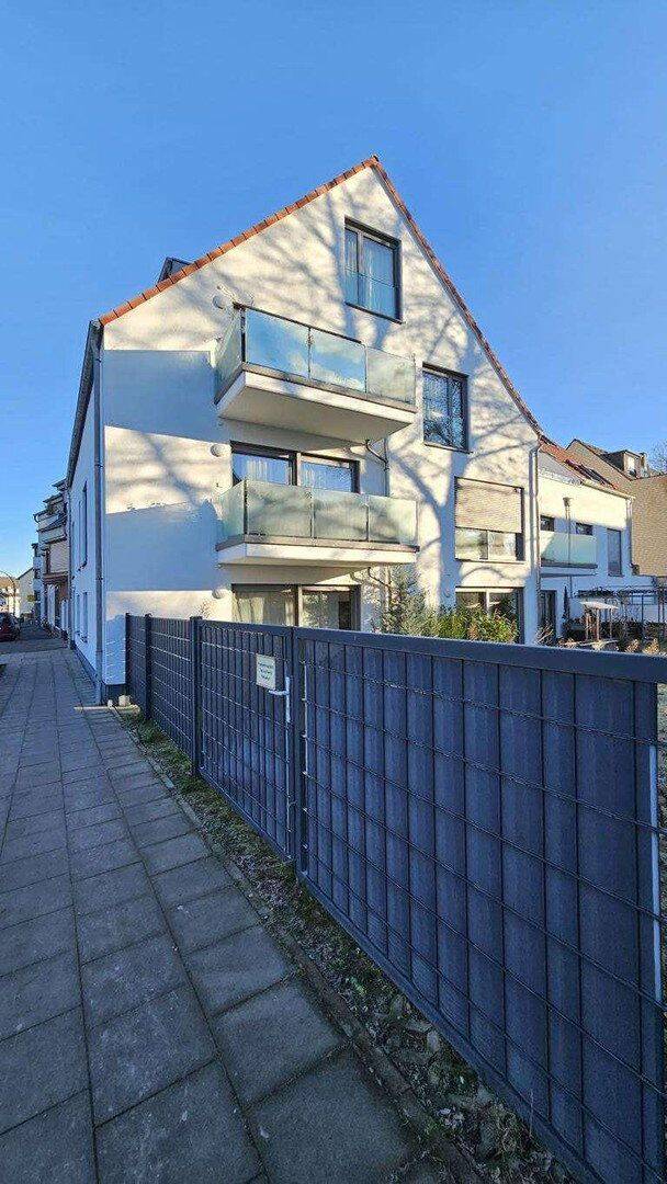 Köln-Niehl, 3 Zi KDBB WC 94 m² in attraktivem Neubau mit Erdwärmeheizung und Tiefgarage, 50735 Köln (Nippes Niehl Riehl Weidenpesch)