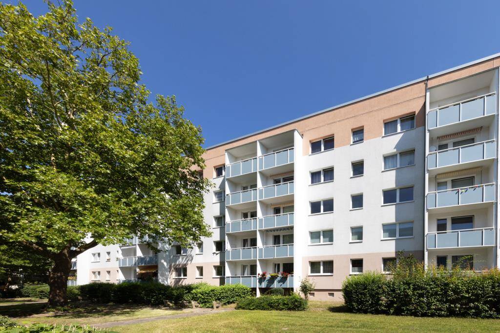 Ihr neues Kapitel beginnt hier. / Your new chapter begins here., 6128 Halle (Saale) (Böllberg-Wörmlitz Gesundbrunnen Innenstadt Silberhöhe Südstadt)