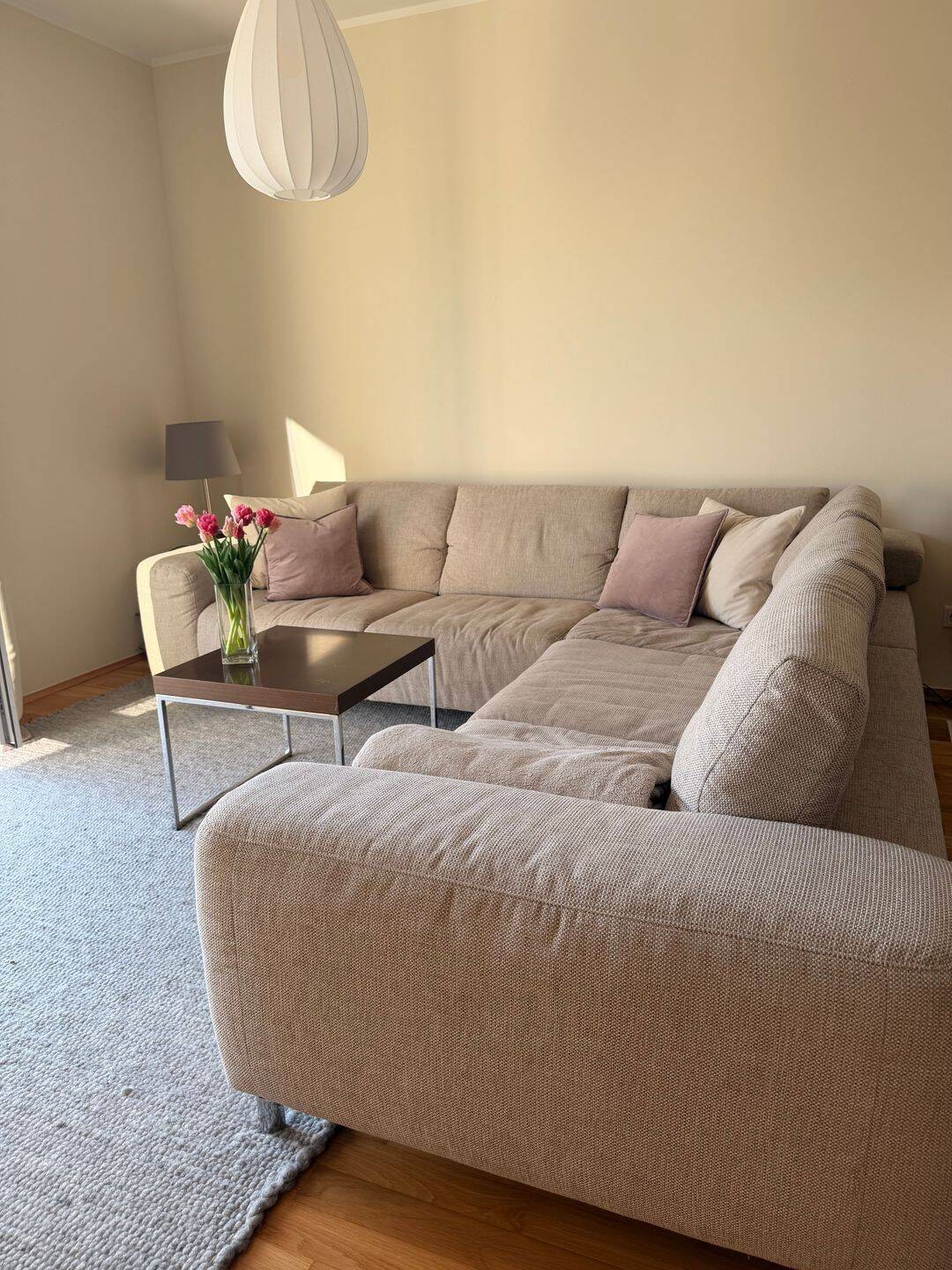 Möblierte 2-Zimmer Wohnung im 2 OG mit Balkon, in München Bogenhausen, 81925 München (Bogenhausen)