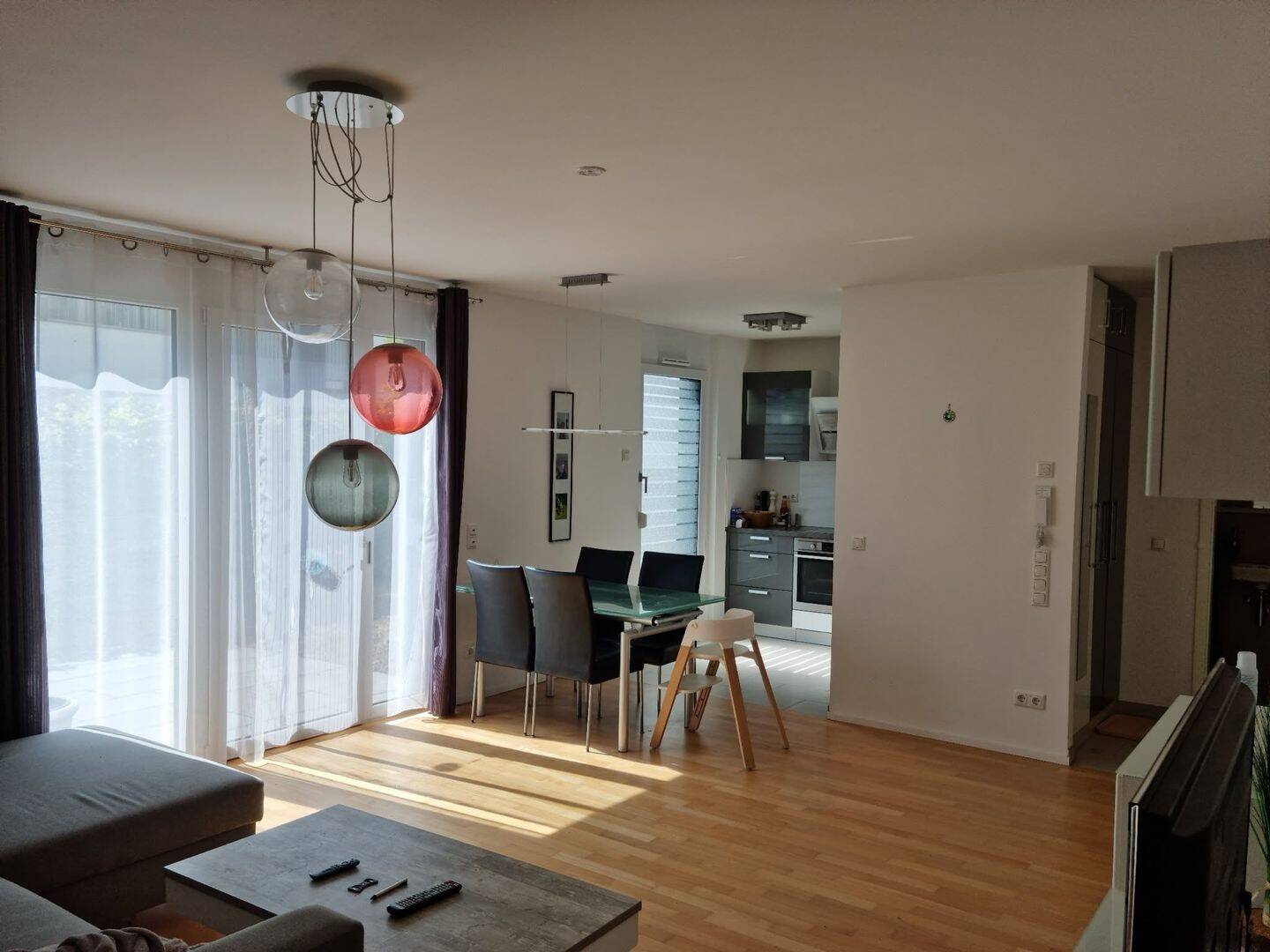 Schöne, ruhige und zentrale Erdgeschosswohnung, 85053 Ingolstadt (Ingolstadt Kothau Niederfeld Ringsee Rothenturm)