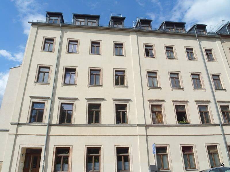 Geräumige 1-Zimmer-Wohnung mit schönem Balkon (Gartenseite), Einbauküche & Dusche, 9130 Chemnitz (Hilbersdorf Sonnenberg Yorckgebiet Zentrum)