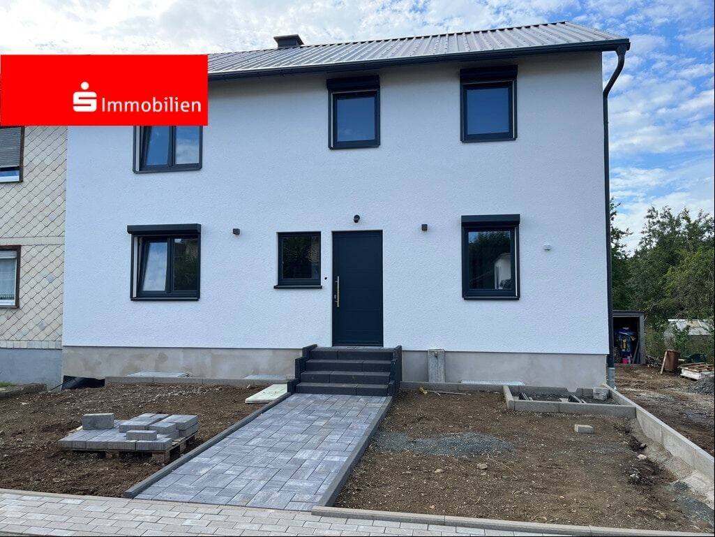 Komplett sanierte Doppelhaushälfte sucht neue Eigentümer! Fertigstellung bis 10/2026, 35759 Driedorf