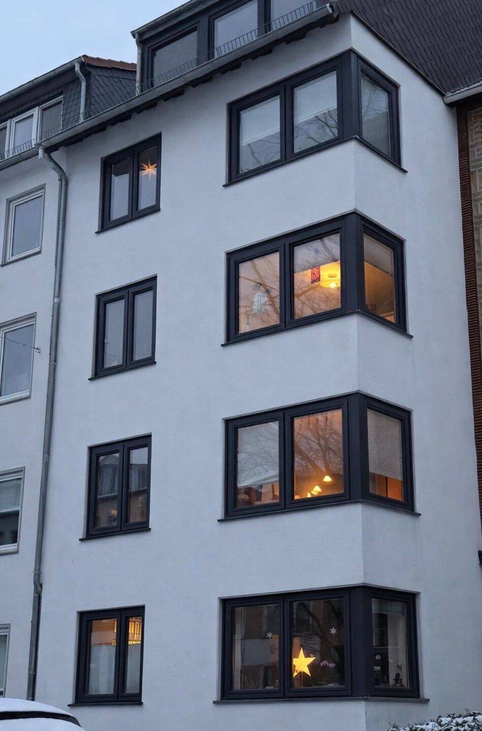 3-Zimmer-Wohnung mit viel Tageslicht, großem Balkon und Grünblick – zentrale Lage, 28195 Bremen (Altstadt Bahnhofsvorstadt)