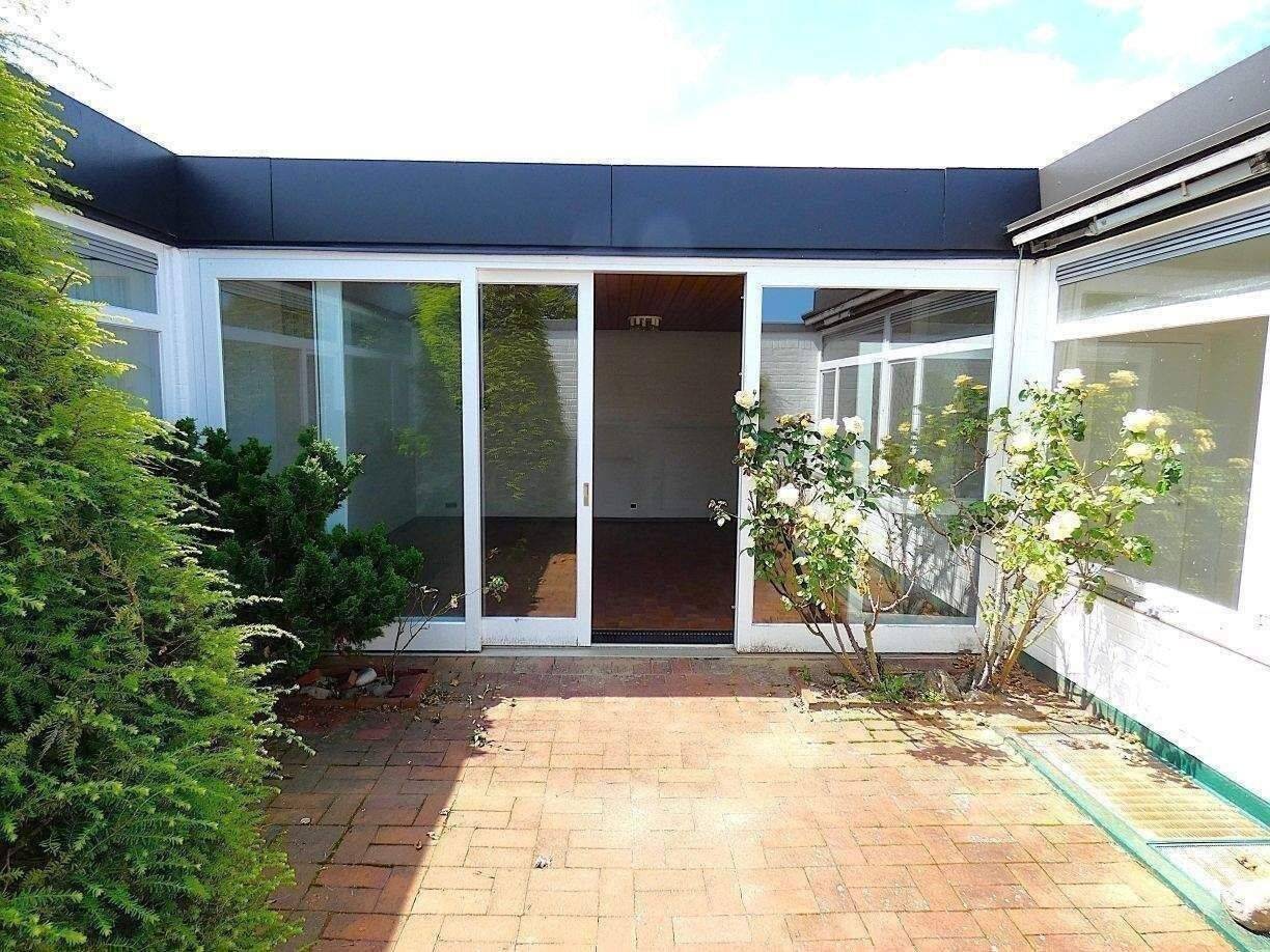 Bungalow mit Atrium, kleinem Garten und Freisitz nähe der Universität, 33615 Bielefeld (Gellershagen Innenstadt)