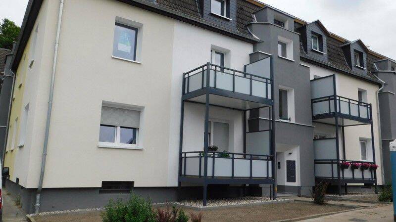 Frisch renovierte 3-Zimmer-Wohnung mit Balkon im Erdgeschoss, 45357 Essen (Bedingrade Borbeck-Mitte Dellwig Frintrop Gerschede)