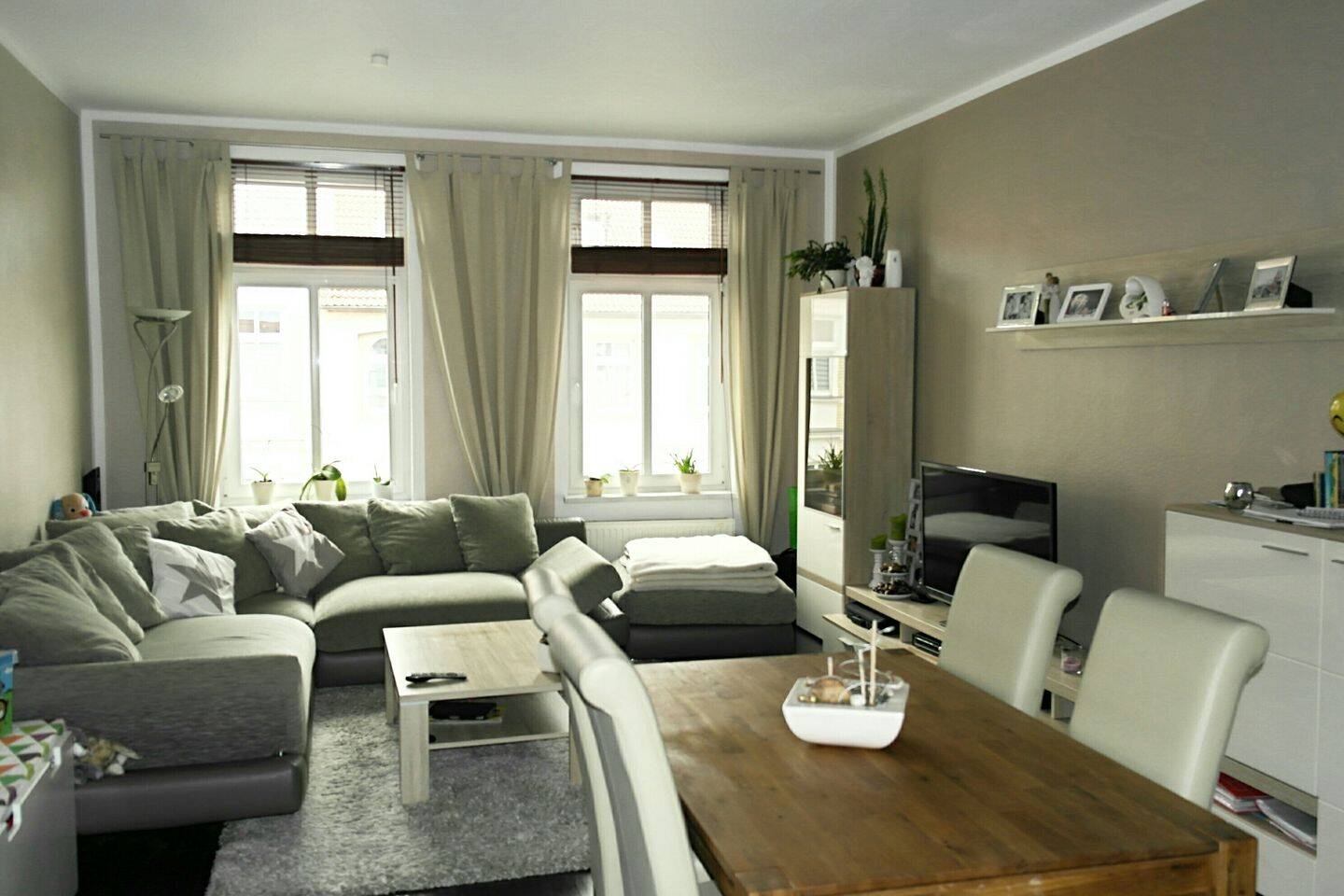 Stilvoll wohnen im sanierten Altbau – 3-Raum-Wohnung mit Balkon in Dessau-Nord, 6844 Dessau-Roßlau (Innenstadt Mildensee Waldersee)