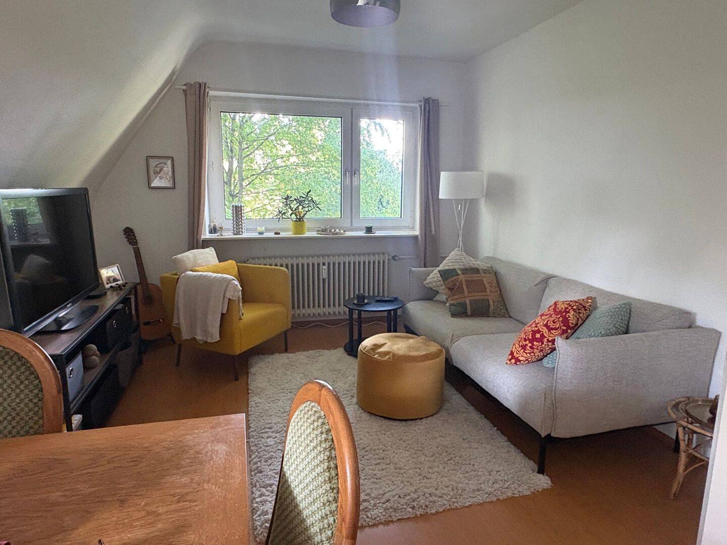 2 Zimmer Wohnung mit Einbauküche in Tempo 30 Zone, 22147 Hamburg (Wandsbek Rahlstedt)