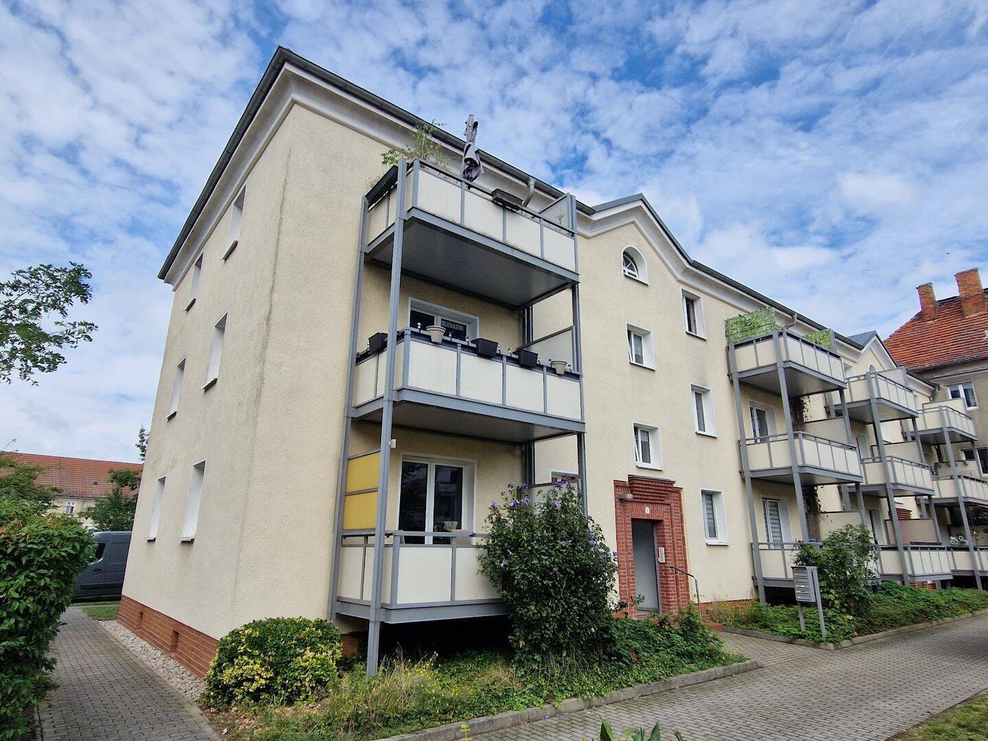 Mit Balkon und Einbauküche!, 6886 Wittenberg