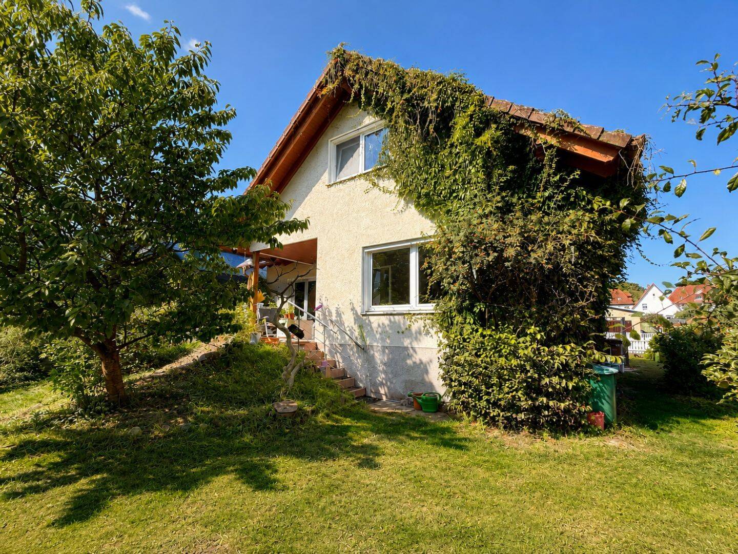 Viel Platz für Ihre Ideen – Einfamilienhaus mit großem Garten, Vollkeller und Carport in Teltow, 14513 Teltow