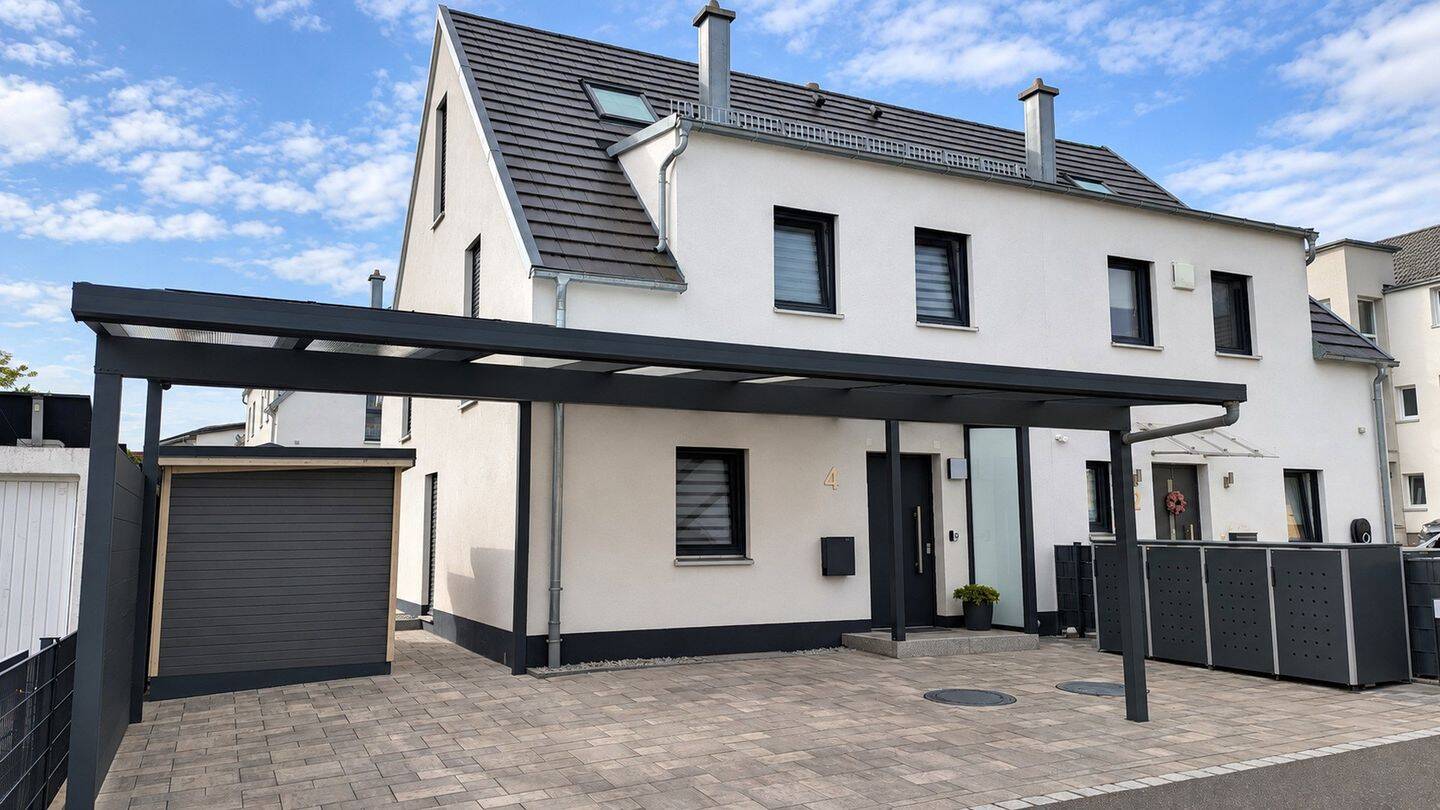 Moderne DHH in Wilhermsdorf – ca. 195 m² Gesamtfläche, Garten & Vollkeller – provisionsfrei, 91452 Wilhermsdorf