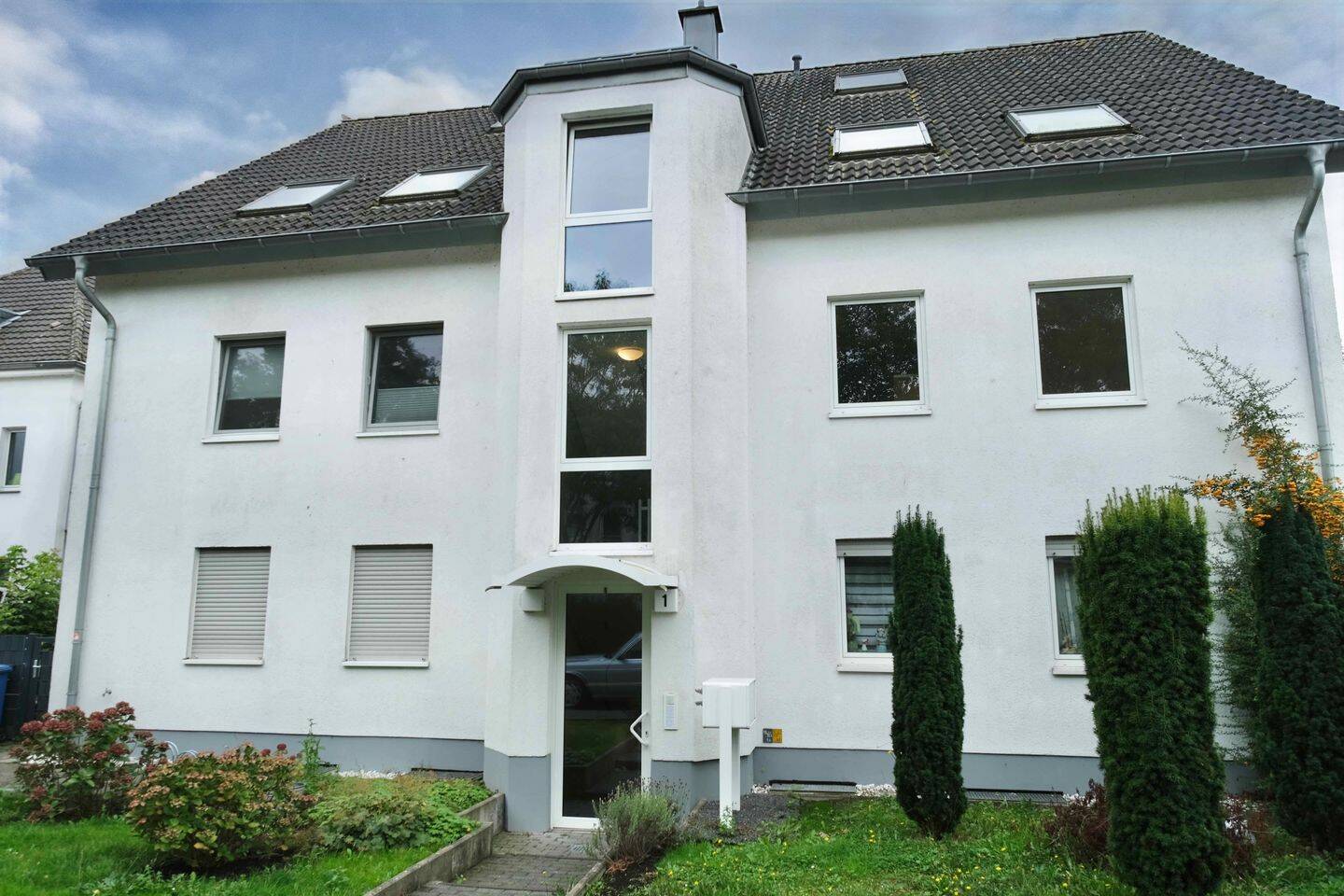 Lichtdurchflutete 2-Zimmer-Wohnung mit Balkon und Stellplatz, 47877 Willich