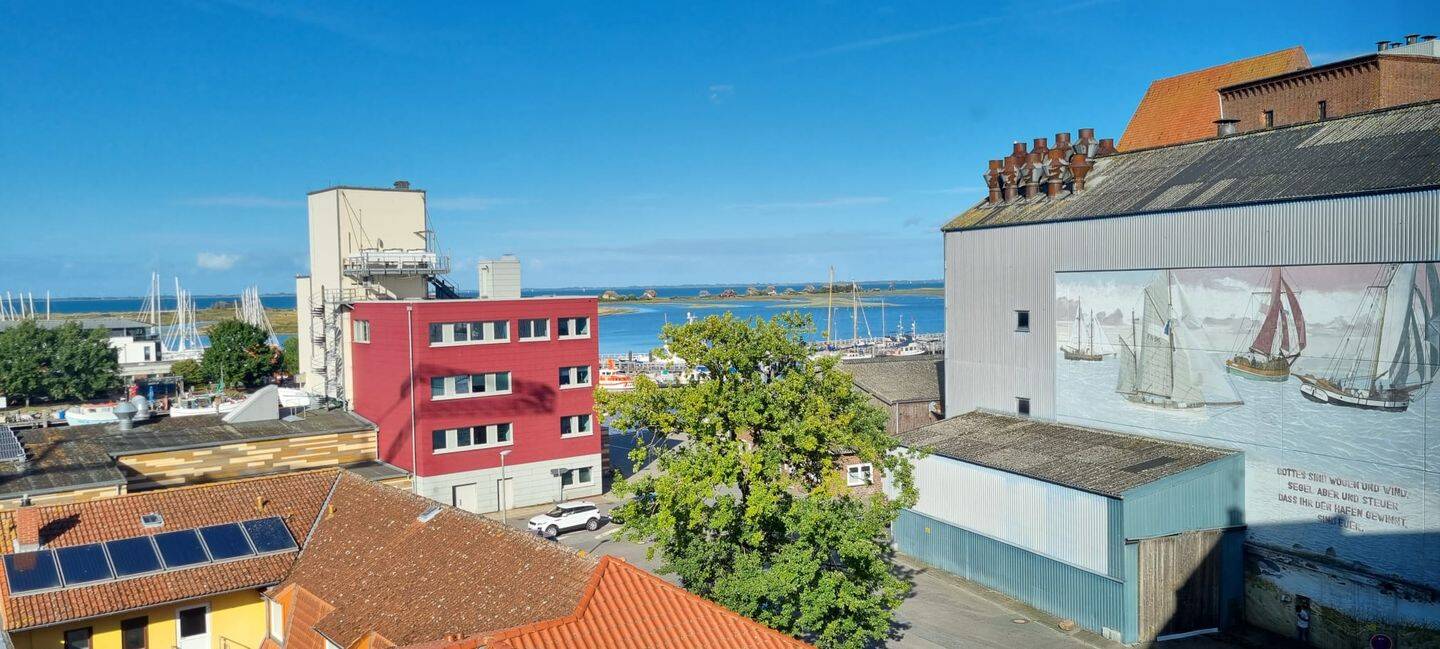 4-Zimmer-Wohnung über 2 Etagen mit Ostseeblick, 23774 Heiligenhafen