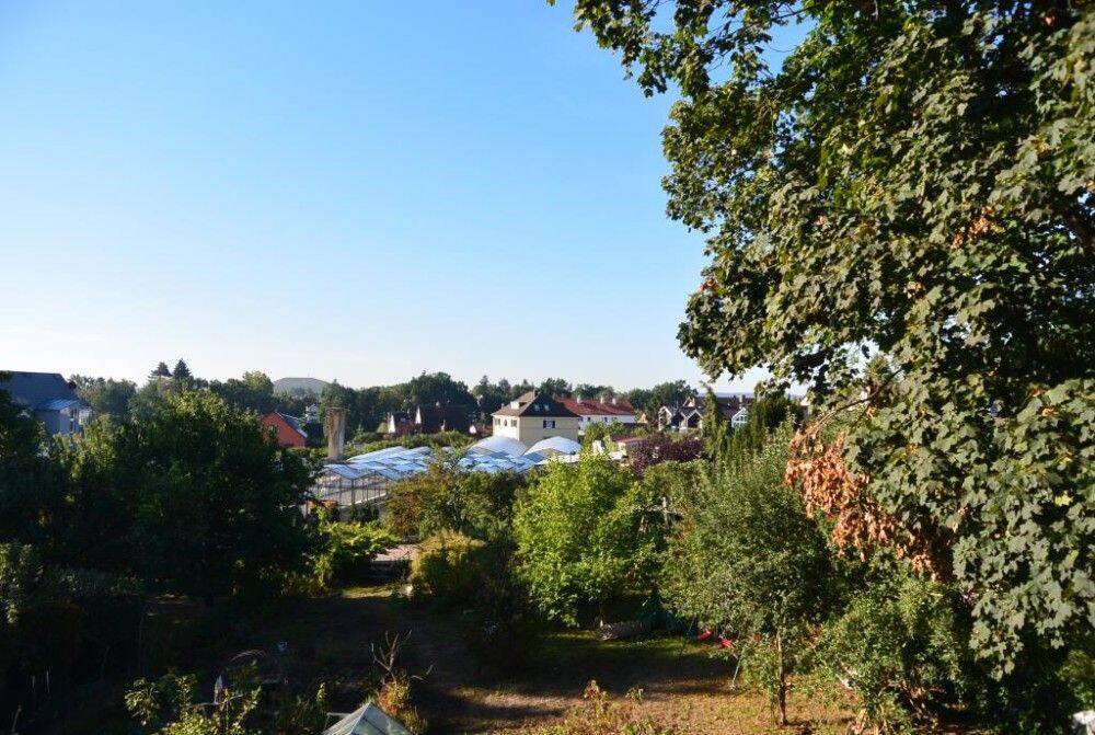 Oben Wohnen … mit herrlicher Aussicht … Großzügige Dachgeschosswohnung mit Loggia, 90768 Fürth