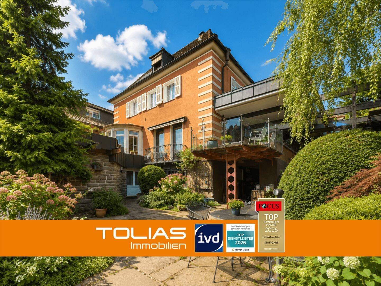 Doppelte Freude: Stilvolles Domizil mit weitläufigem Garten, Einliegerwohnung & Baureserve in Asperg, 71679 Asperg
