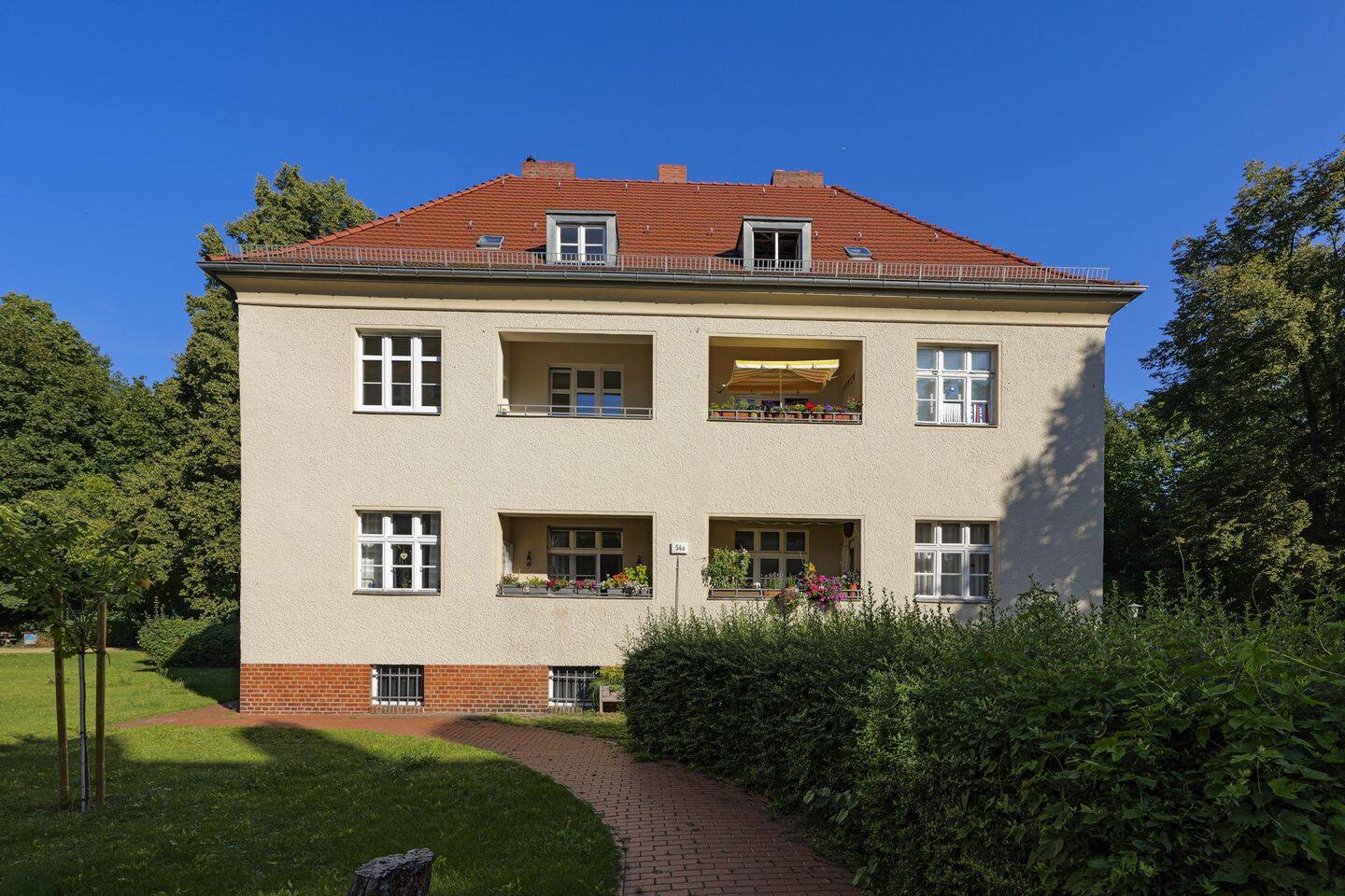 **Ein Haus voller Möglichkeiten – 4 Wohneinheiten auf ca. 272 m²**, 14165 Berlin (Steglitz-Zehlendorf Zehlendorf)