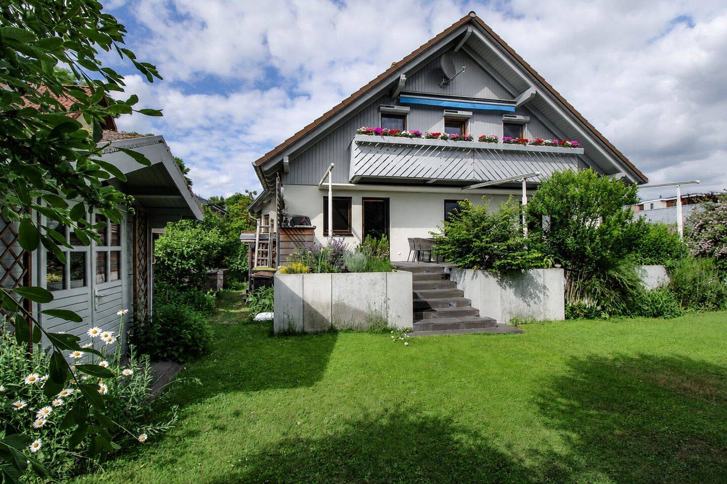 Familienidyll in Mahlsdorf-Süd: Einfamilienhaus mit potenzieller Einliegerwohnung & sonnigem Garten, 12623 Berlin (Marzahn-Hellersdorf Kaulsdorf Mahlsdorf)