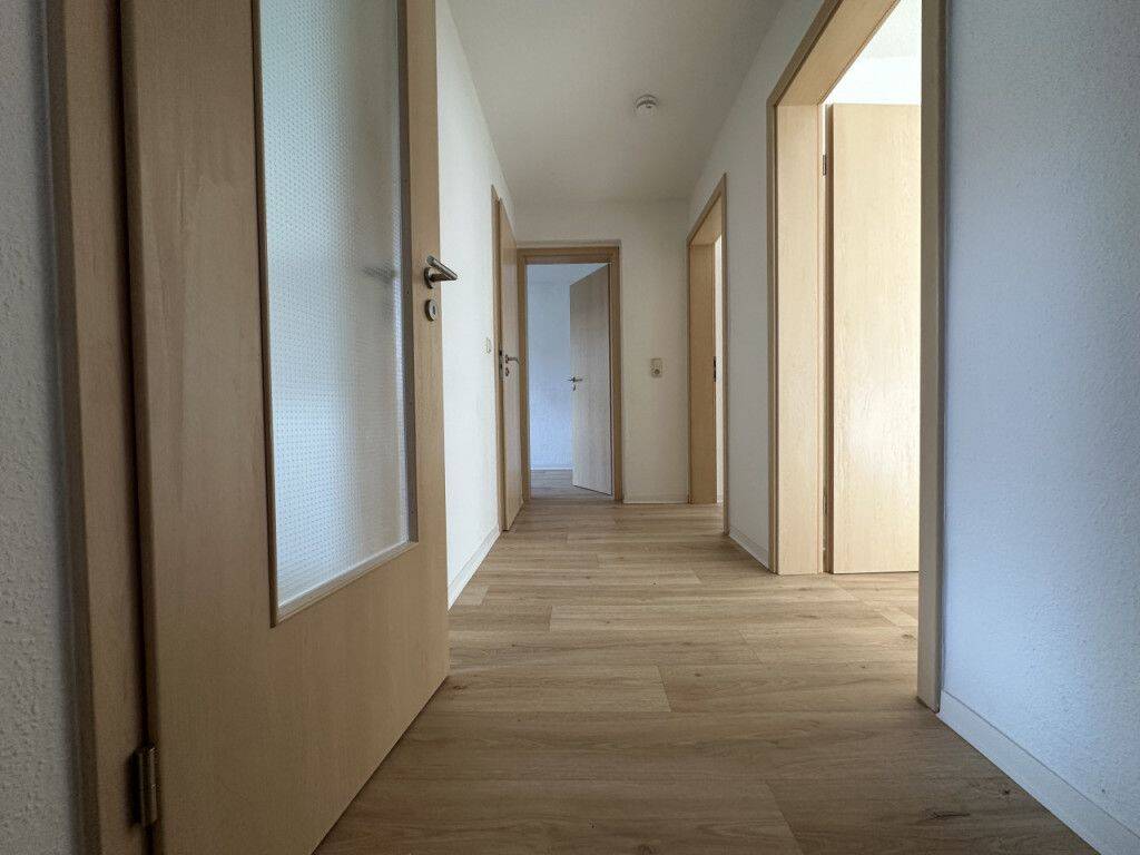 Zentrumsnahe 3-Zimmer-Wohnung im 2. OG – Modern saniert & Top-Grundriss!, 8523 Plauen