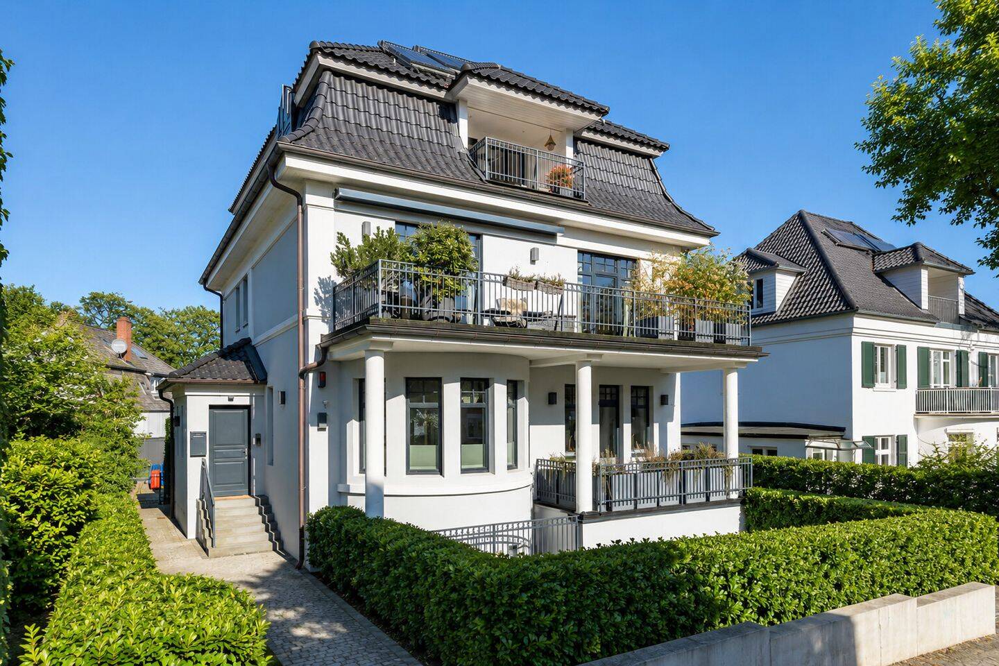 Exklusives Wohnen – Haus im Haus in Blankenese, 22587 Hamburg (Altona)