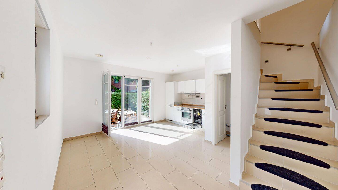 Lichtdurchflutete 2-Zimmer-Maisonette mit Gartenblick in Hamburg-Schnelsen, 22457 Hamburg (Eimsbüttel Eidelstedt Niendorf Schnelsen)