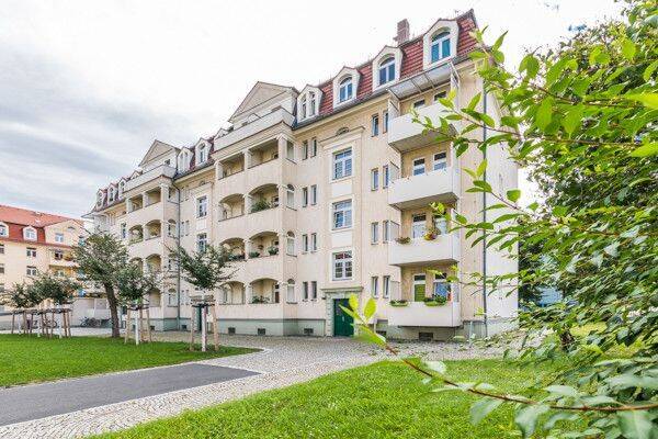 Schöne 2-Zimmer-Wohnung mit Balkon!, 1159 Dresden