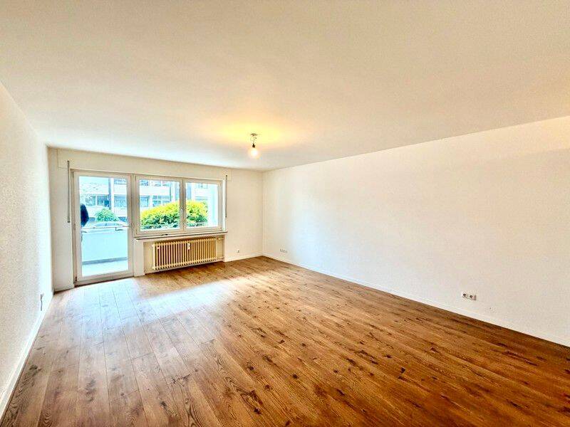 Frisch sanierte 1-Zimmer Wohnung mit vielfältiger Verkehrsanbindung!, 51109 Köln (Kalk Brück Merheim Neubrück Ostheim)
