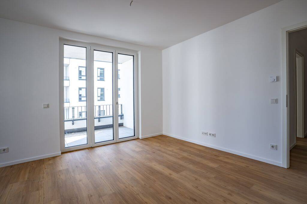 Familien aufgepasst! 4-Zimmer-Neubau mit Wintergarten, 13055 Berlin (Lichtenberg Hohenschönhausen Alt-Hohenschönhausen Hohenschönhausen)