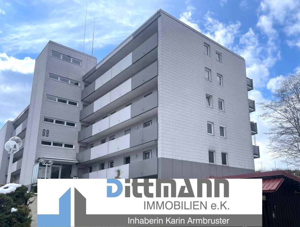 Leben und sich wohlfühlen! 3 – Zimmer – Wohnung mit Balkon in Truchtelfingen, 72461 Albstadt
